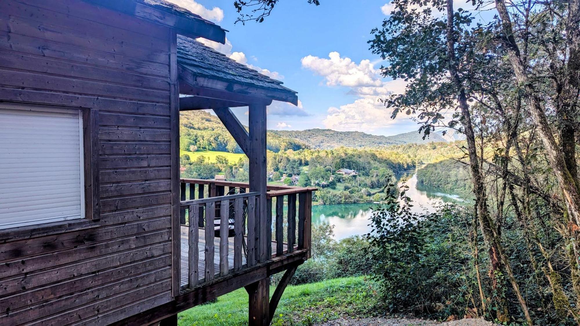 Cabanes Et Lodges Du Belvedere Serrieres-sur-Ain المظهر الخارجي الصورة