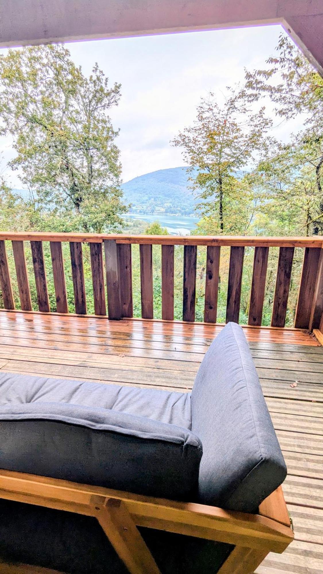 Cabanes Et Lodges Du Belvedere Serrieres-sur-Ain المظهر الخارجي الصورة